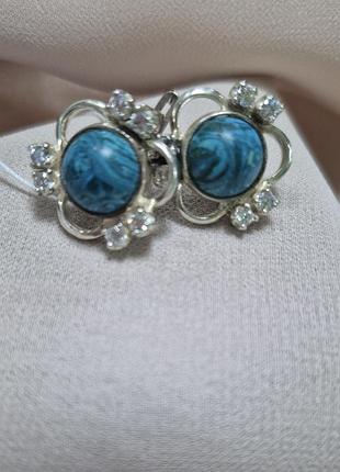 Срібні сережки з натуральною бірюзою та цирконами.