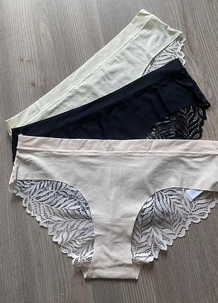 Комплект мереживних трусиків primark