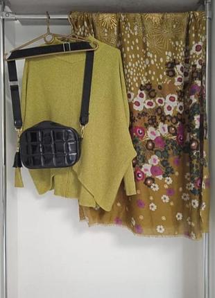 Теплая горчичная кофточка