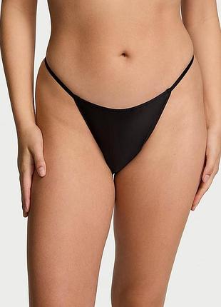 Гладкие трусики victoria's secret с пушистым помпоном