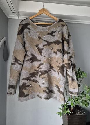 Свитер очень теплый с каменными