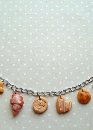 Необычный браслет печенье круасан плюшки булочки вкусняшки пончик подвес миниат выпечка ручн цеп серебр