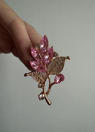 Металева брошка гілочка пелюсткова ніжність
