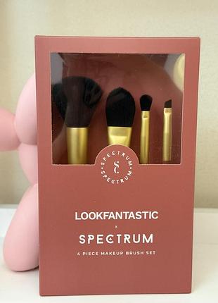 Набір пензлів для макіяжу lookfantastic spectrum 4 piece makeup brush set