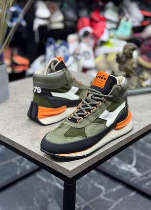 Чоловічі кросівки diadora equipe mid mad italia nubuck sw high top оливкового кольору.