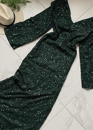 Довга, вечірня сукня в паєтку