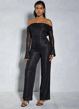 Комбінезон прямого крою з мереживним бардо та манжетами