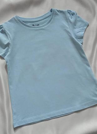 Базова ніжно-блакитна футболка