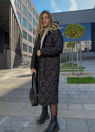 Зимнее стеганое пальто с капюшоном