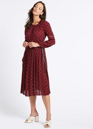 Платье с кружевом в этностиле