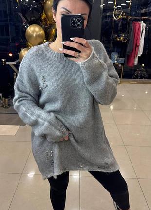 Стильный свитер