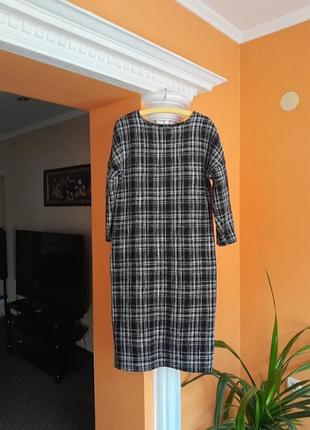 Платье твидовое стильное