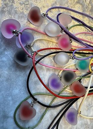 Сердечка на шнурочку, в коробочці подарунковій.