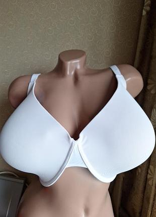 Бюстгальтер з гладенькими чашками батал