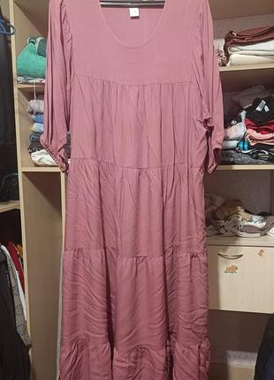 Красива сукня для панянки