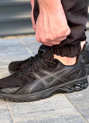 Кросівки asics