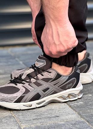 Кросівки asics