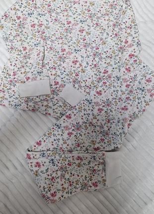 Пижама для девочки в идеальном состоянии от бренда next, невероятно приятная к телу