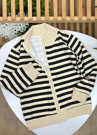 Дитяча тепла кофта в полоску