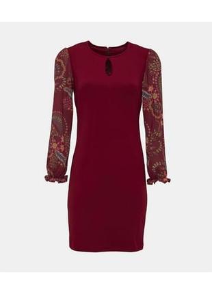 Платье короткое