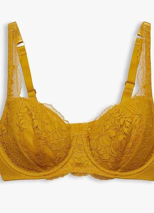 Брендовый кружевной бюстгальтер на тонком поролоне размера 90в