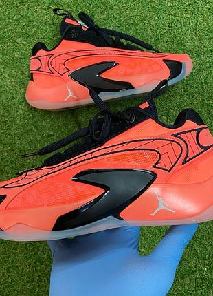 Кросівки від air jordan