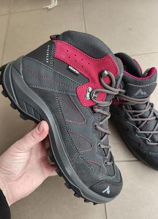 Оригинальные ботинки mckinley