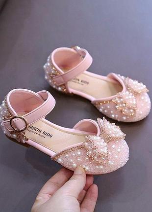 Нарядные праздничные босоножки для девочки
