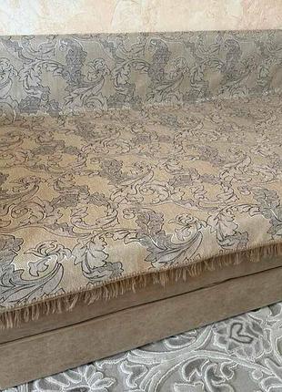 Покрывало-дивандек с бахромой 150*200 завиток золото