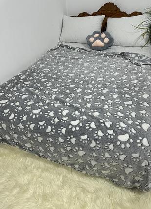 Плед из микрофибры светящийся в темноте 150*200 с лапками