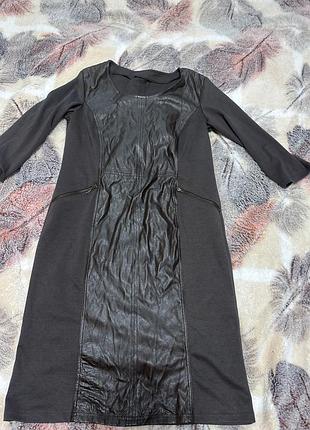 Сукня трикотажна з шкірзаміними вставками