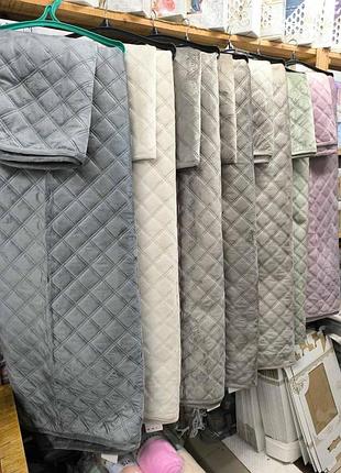 Велюровое стеганое покрывало с двумя наволочками 50/70 на большую кровать 220х230