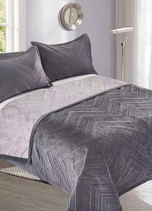 Велюровое стеганое покрывало с двумя наволочками 50/70 на большую кровать 220х240