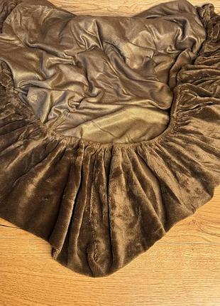 Велюровая простынь на резинке натяжная 180*200 коричневая