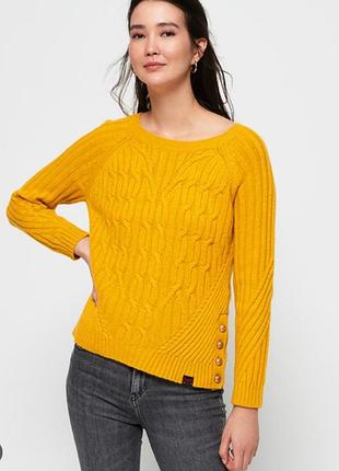 Красивый толстый мягкий шерстяной свитер джемпер