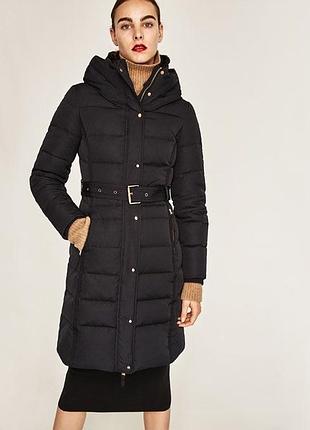 Довгий пуховик zara з великими хутряним коміром і капюшон пух перо