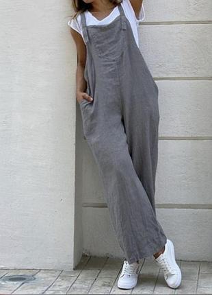 Стильный с карманами комбинезон большого размера