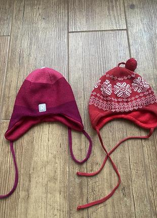 Шапочки на дівчинку.