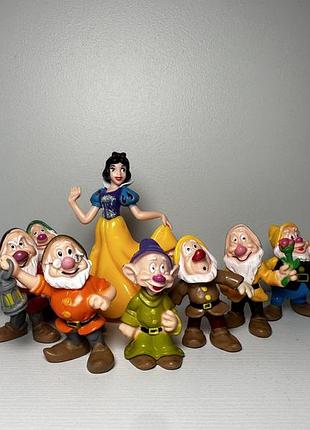 Набір фігурок білосніжка і 7 гномів