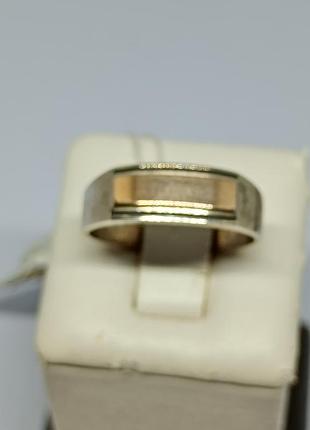 Каблетка-печать серебряная с золотой пластиной.