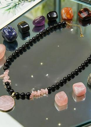 Кольє з медальоном. рожевий кварц + онікс