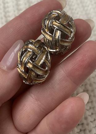 Стильні масивні вінтажні кліпси