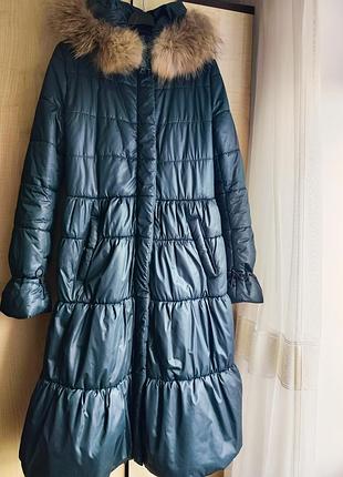 Пальто зимнее с капюшоном,куртка