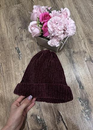 Шапка бургунді