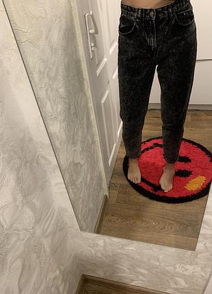 Джинси моми