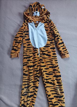 Кенгурумі дуже теплий