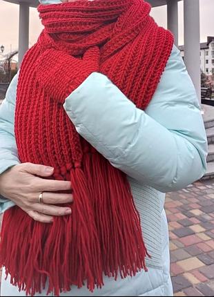 Шарф и варежки вязанные