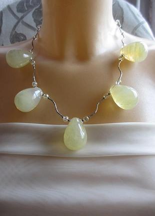 Шикарне кольє з опалового скла краплі