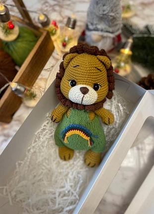 В’язане левеня🦁