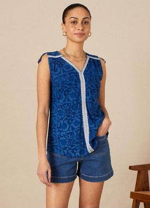 Віскозна блуза иоп з вишивкою і китицями